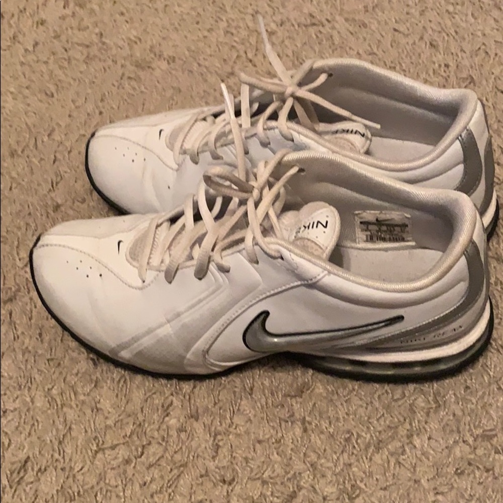 White Nike REAX